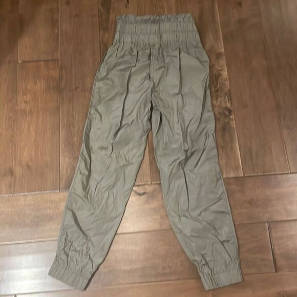 Free People Movement The Way Home Jogger Warm-Up Pants Green XS New - Picture 4 of 8